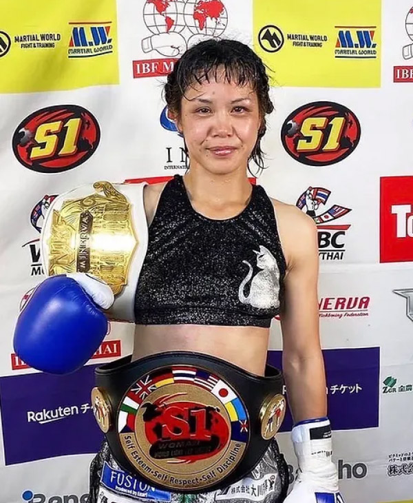 在籍プロ選手写真1